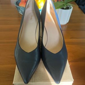 Clarks point toe heel, 9